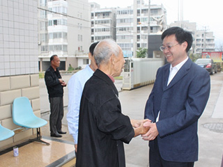 建甌市委書(shū)記余建坤到我公司指導工作